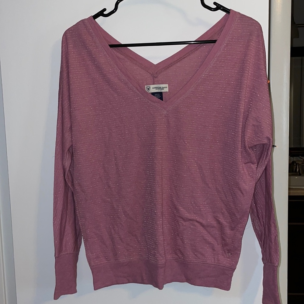 American Eagle Outfitters: V-neck long sleeve